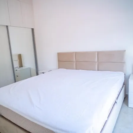 Luxurious 1 Bedroom Duplex Apartment In Palmera Resort Apartmán *